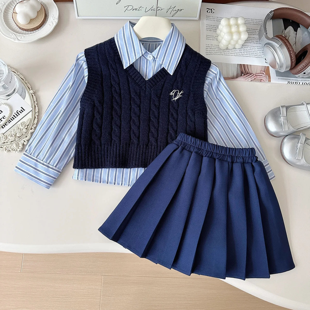 Oxford Charm 3-Piece Set